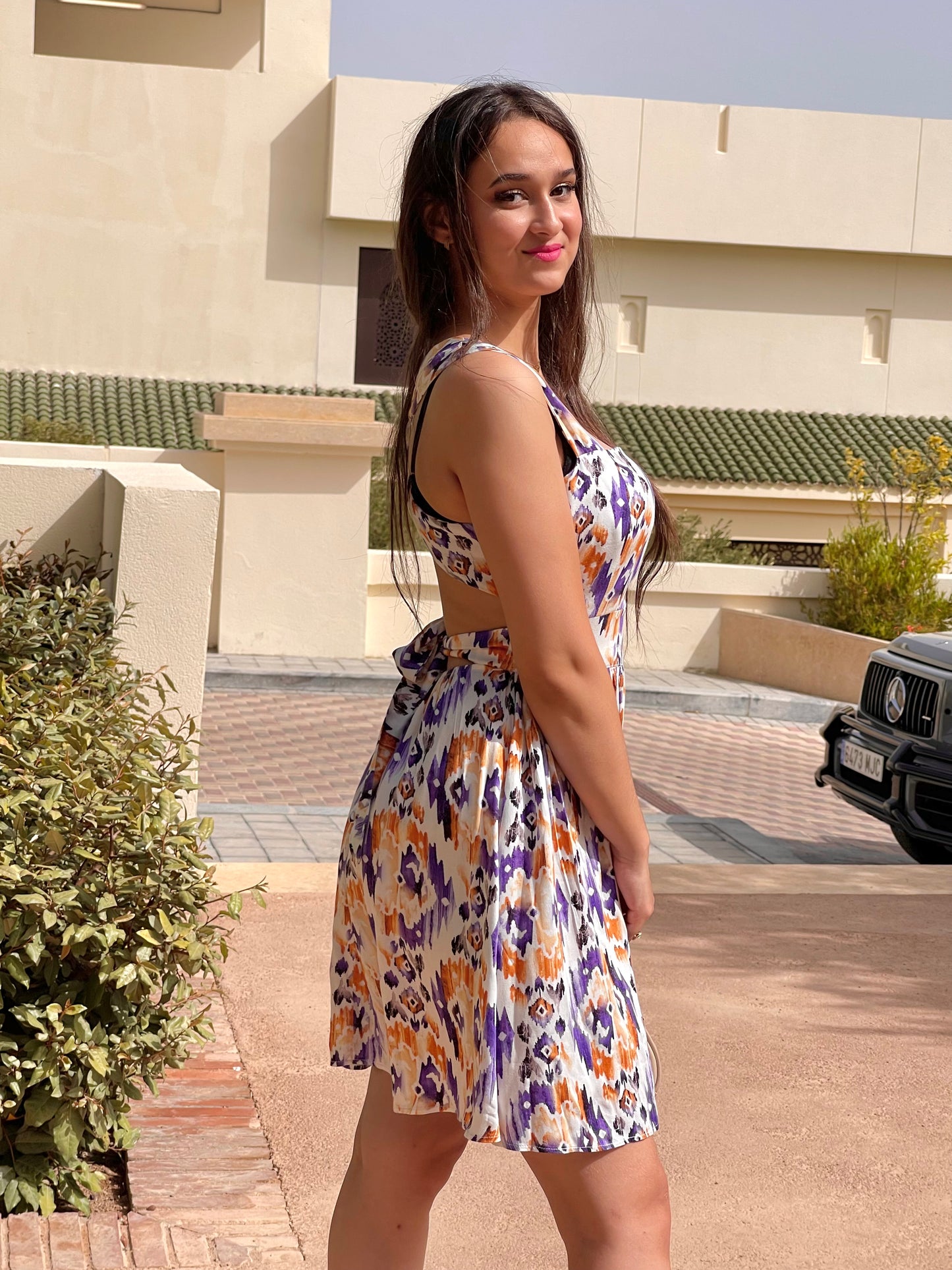 Robe courte à imprimé ethnique jaune & violet