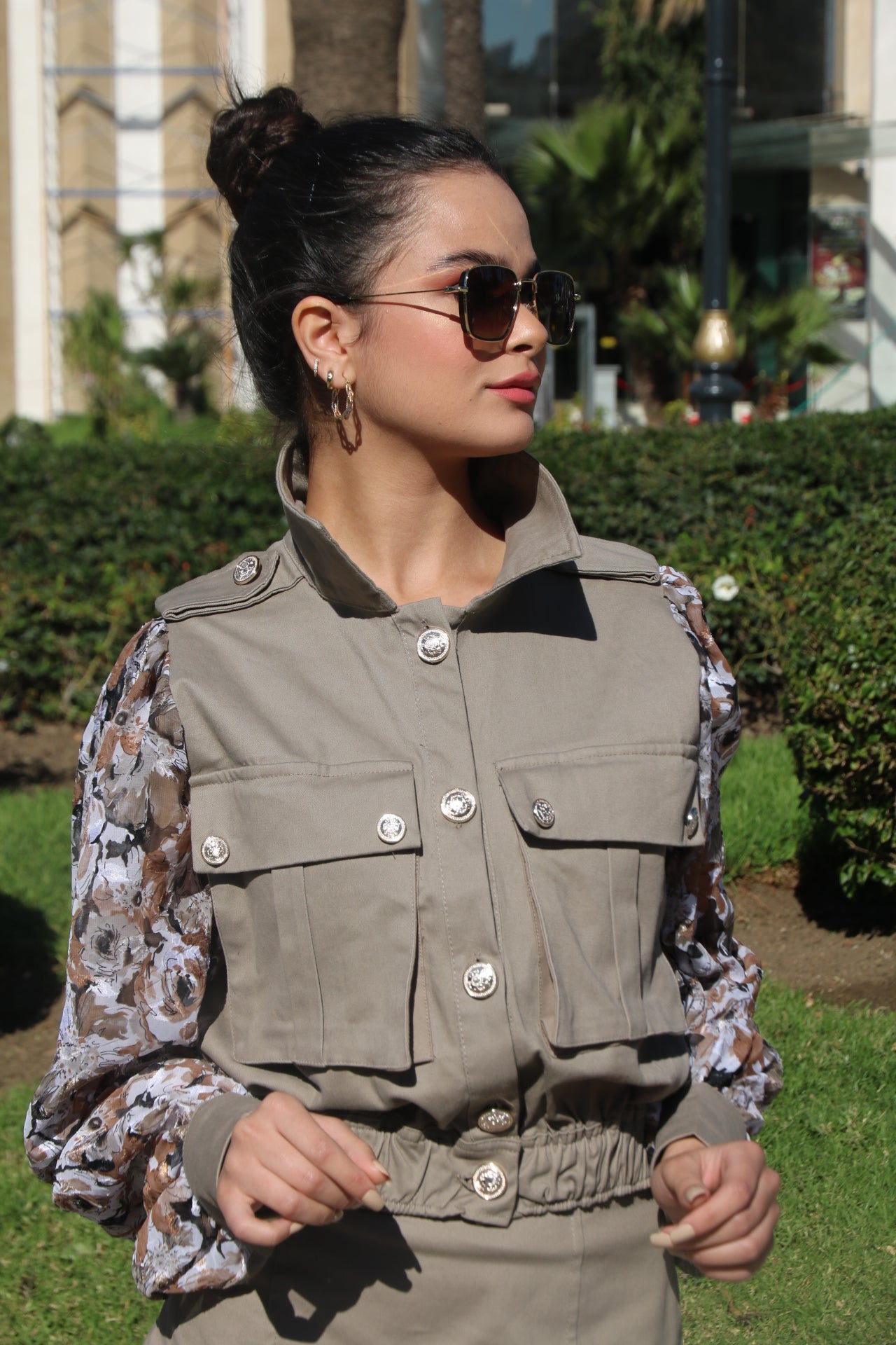Ensemble Jupe Veste en Toile Kaki & Dentelle Fleurie