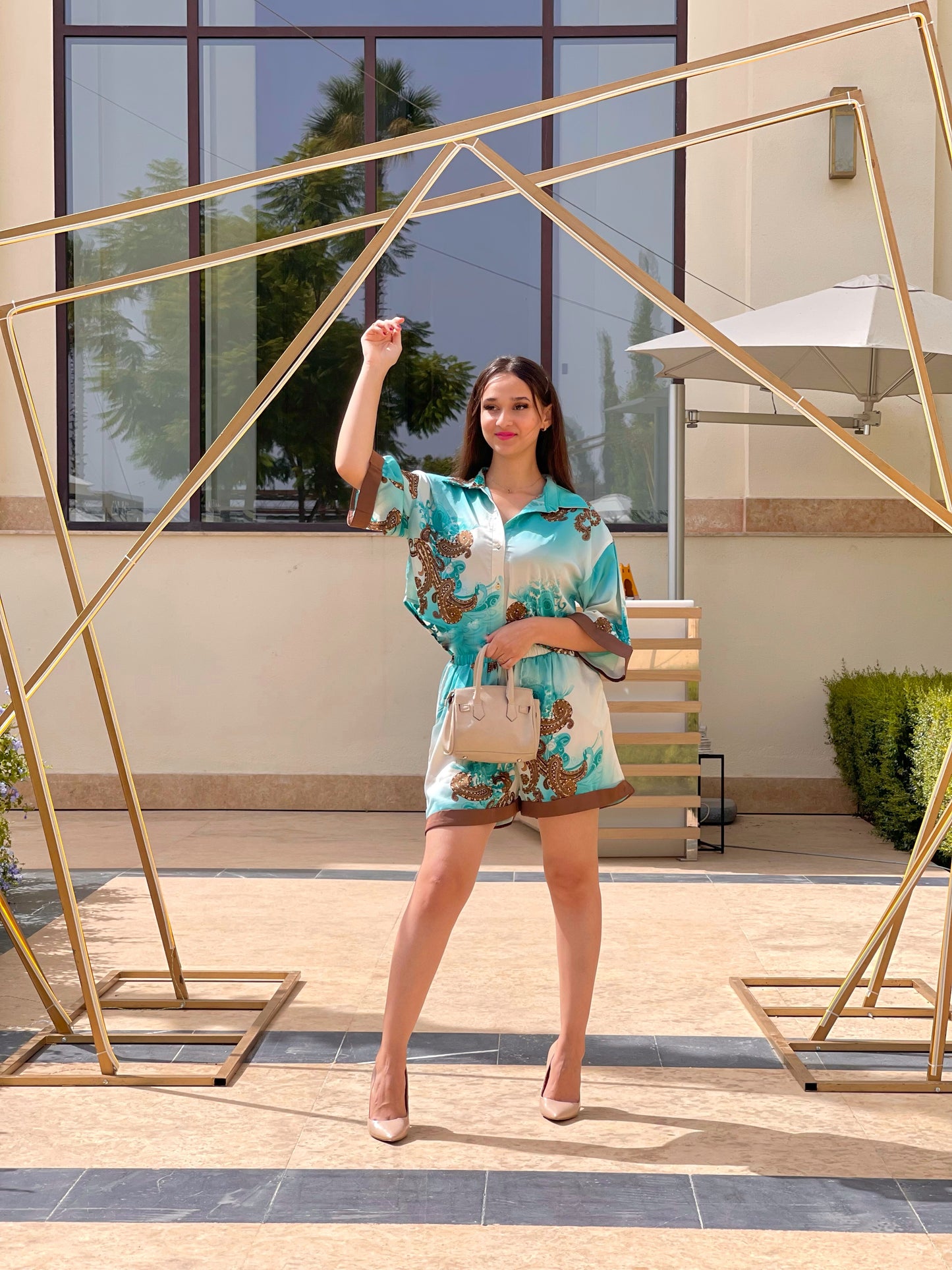 Ensemble Femme en Satin Imprimé – Chemise et Short